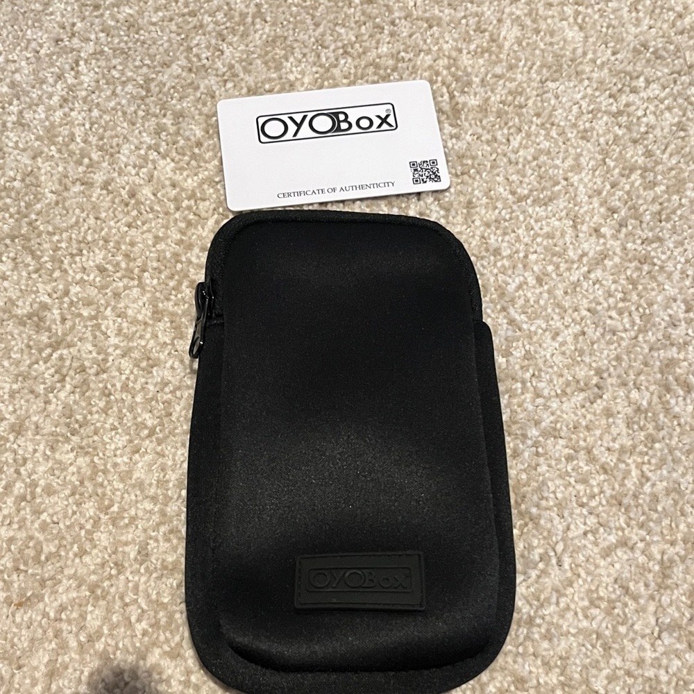 OYObox Black Neoprene Zip Pouch
